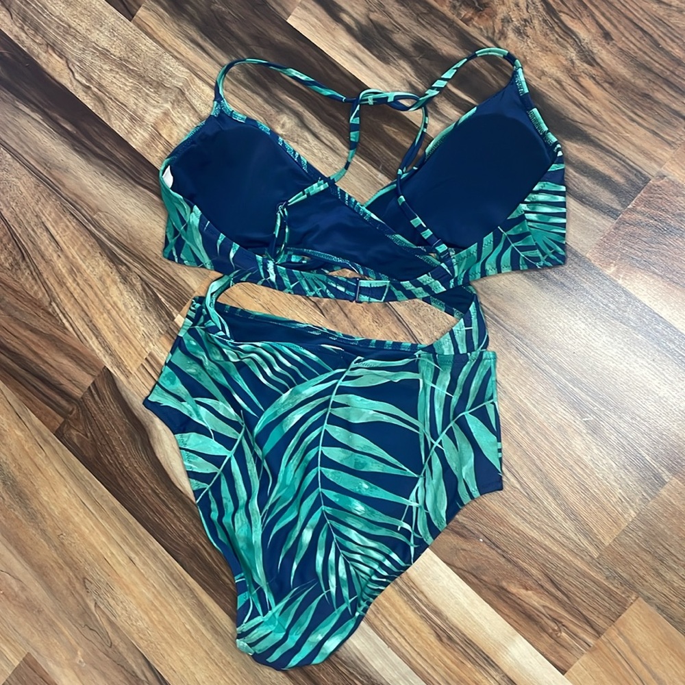 Aerie Green Palm Leaf Print One Piece Strappy Swimsuit - Picture 5 of 5